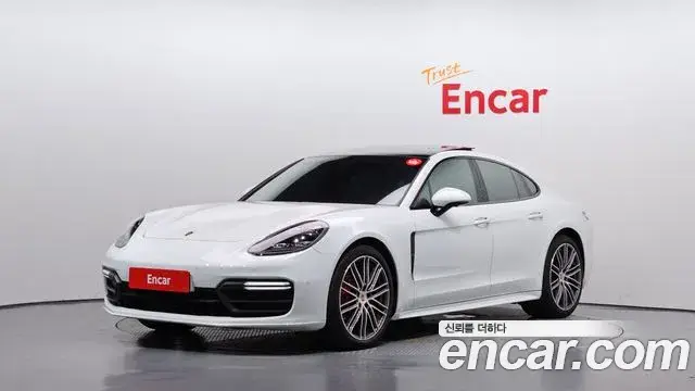 Porsche Panamera, 2020