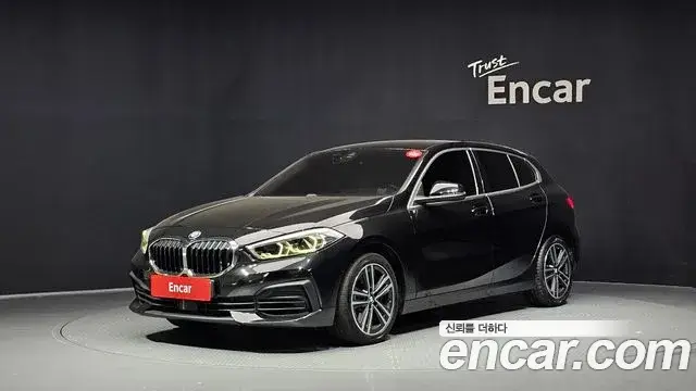 BMW 1 Series, 2022