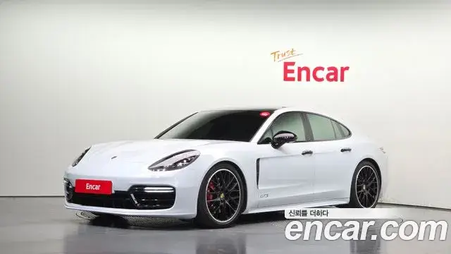 Porsche Panamera, 2020