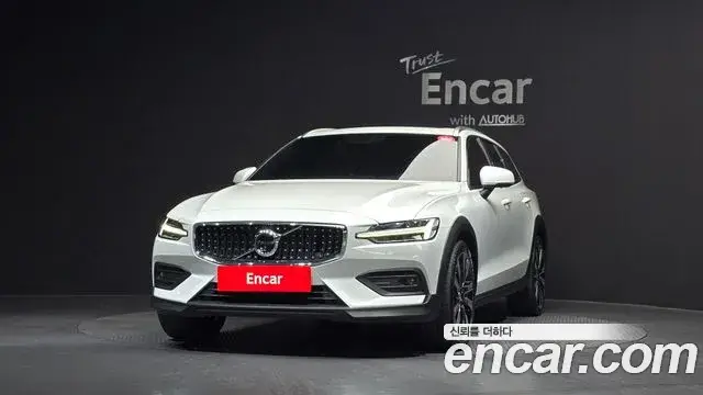 Volvo V60 Cross Country, 2021