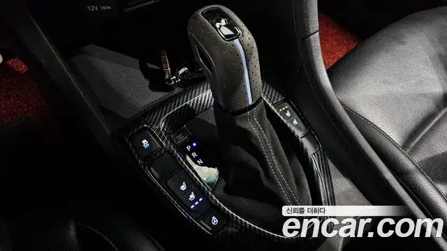 Hyundai Veloster, 2020