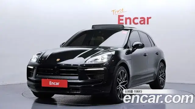 Porsche Macan, 2022