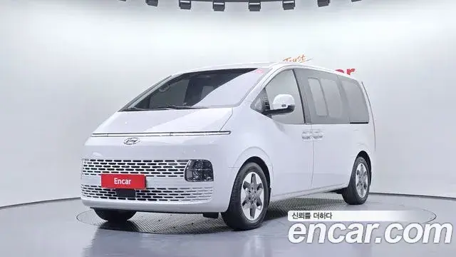 Hyundai Staria, 2022