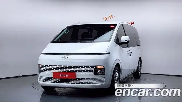 Hyundai Staria, 2022