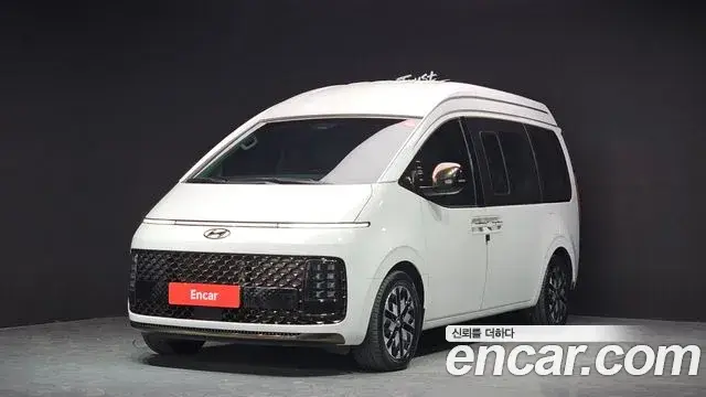 Hyundai Staria, 2023