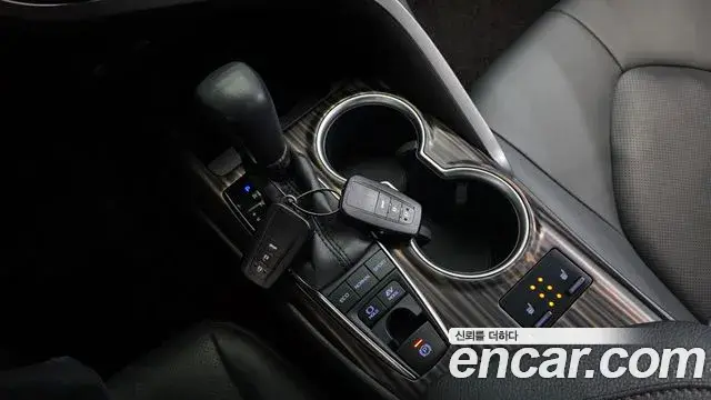 Toyota Camry, 2018