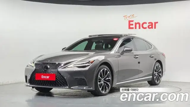 Lexus LS500, 2021