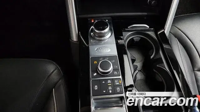 Land Rover Discovery 5, 2018