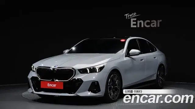 BMW 5 Series, 2025