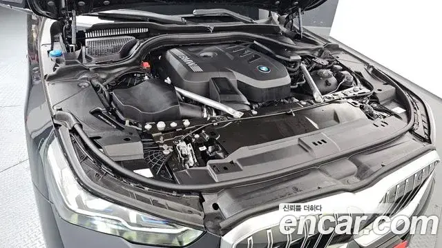 BMW 5 Series, 2025