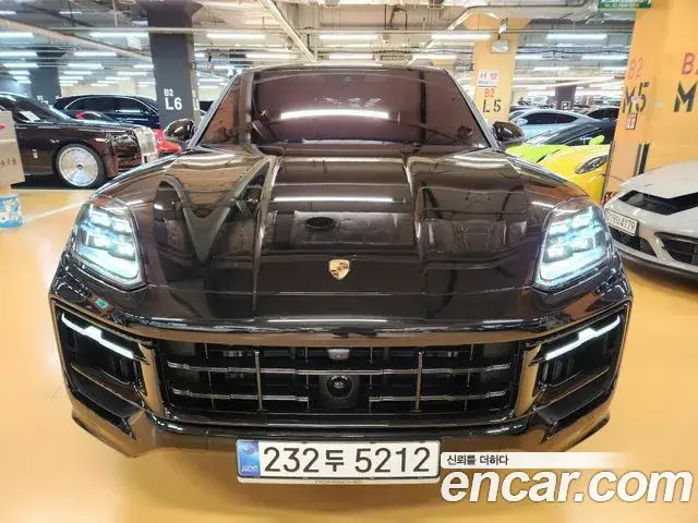 Porsche Cayenne, 2025