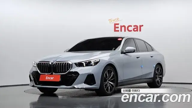 BMW 5 Series, 2025