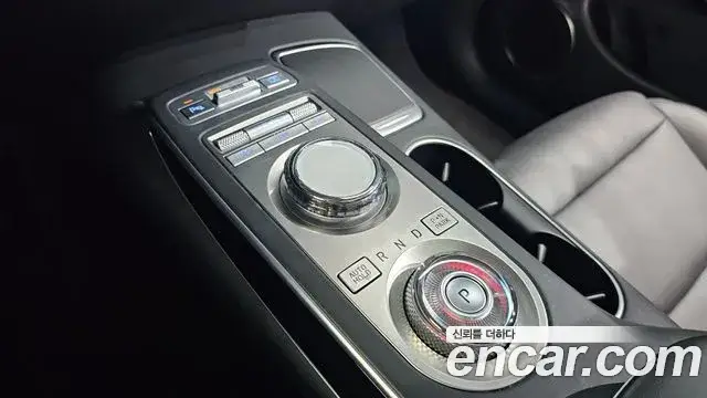 Genesis GV70, 2021