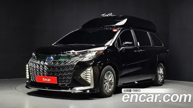 Toyota Sienna, 2025