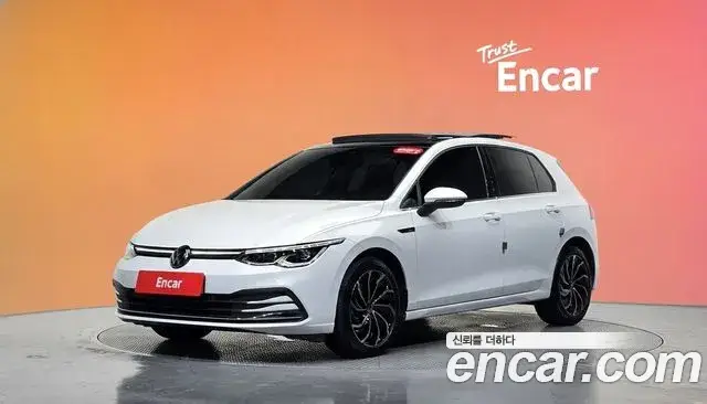 Volkswagen Golf, 2024
