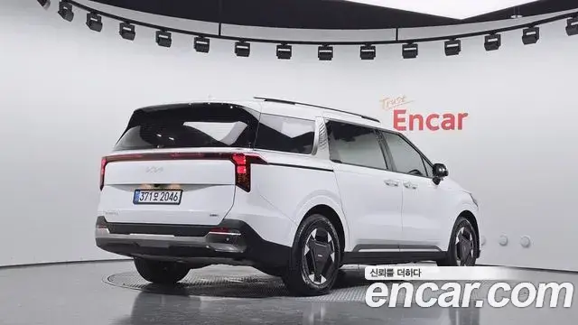 Kia Carnival, 2024