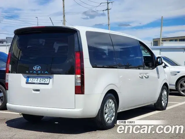 Hyundai Staria, 2023