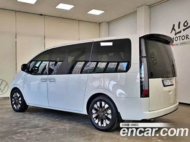 Hyundai Staria, 2022