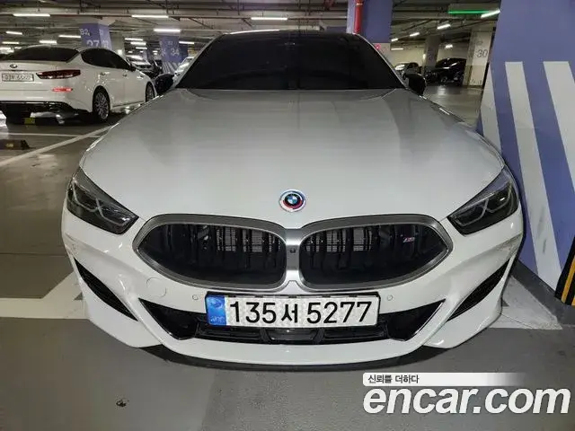 BMW 8 Series, 2022