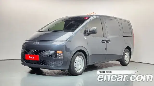 Hyundai Staria, 2023