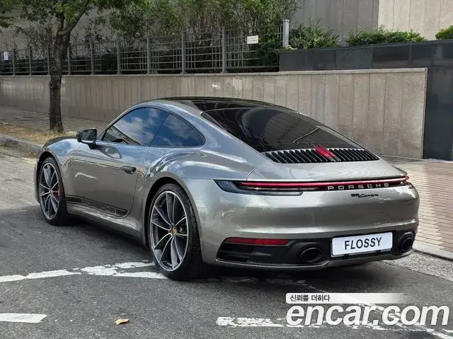 Porsche 911, 2021