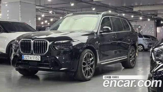 BMW X7, 2025