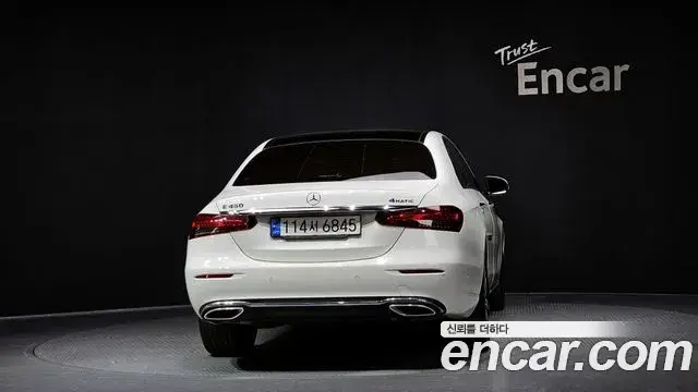 Mercedes-Benz E-Class, 2022