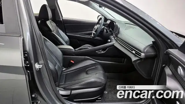 Hyundai The New Avante Hybrid, 2021