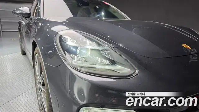 Porsche Panamera, 2021