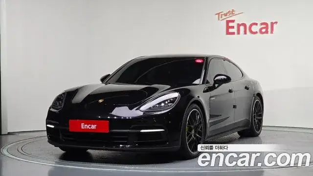 Porsche Panamera, 2020
