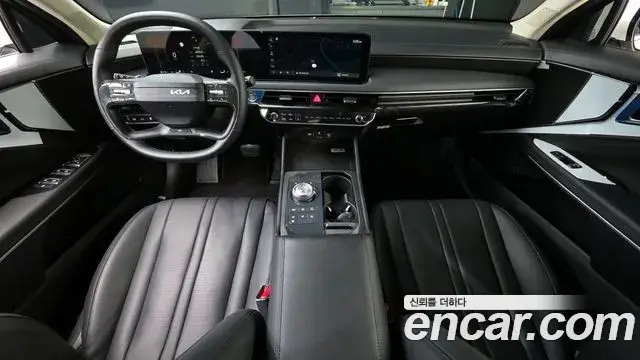 Kia K8, 2025