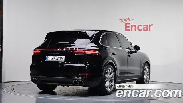 Porsche Cayenne, 2023