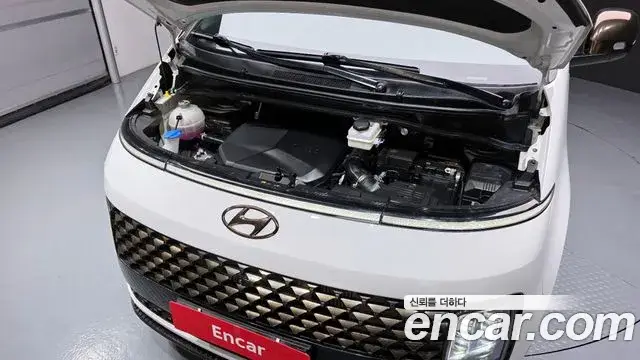 Hyundai Staria, 2022