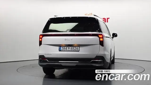Kia Carnival, 2024