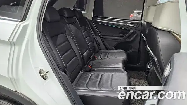 Volkswagen Tiguan, 2020