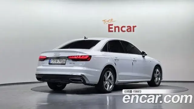 Audi A4, 2021