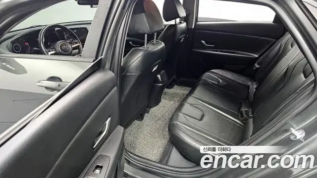 Hyundai The New Avante Hybrid, 2022