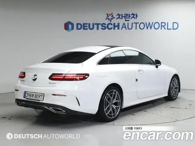Mercedes-Benz E-Class, 2022