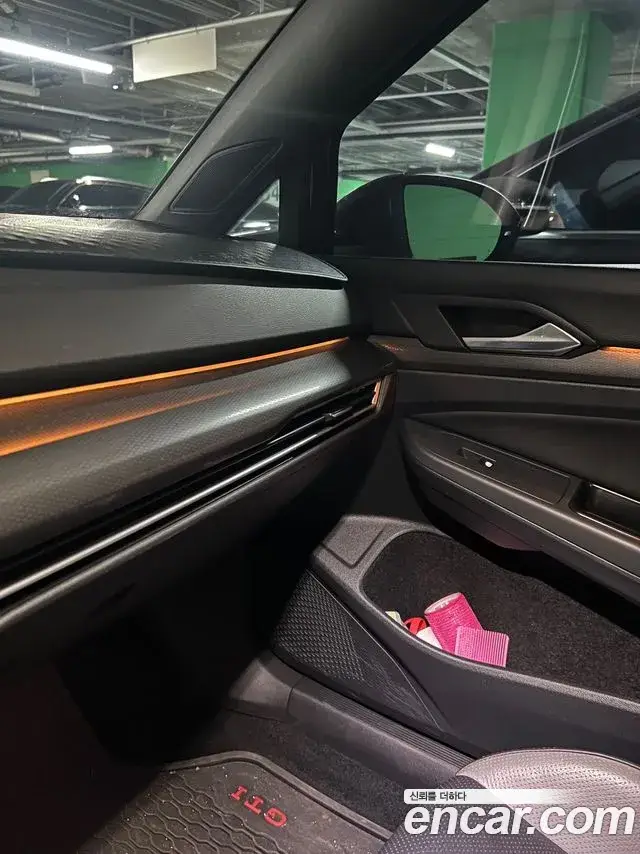 Volkswagen Golf, 2022
