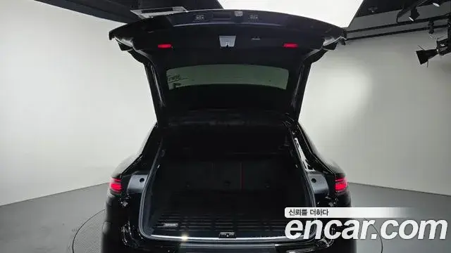 Porsche Cayenne, 2023
