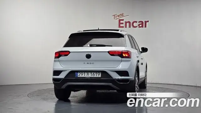 Volkswagen T-Roc, 2021
