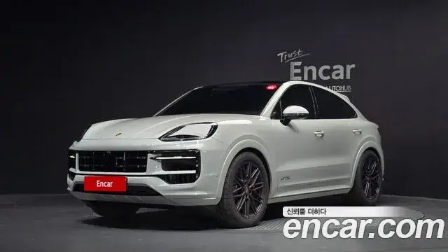 Porsche Cayenne, 2025