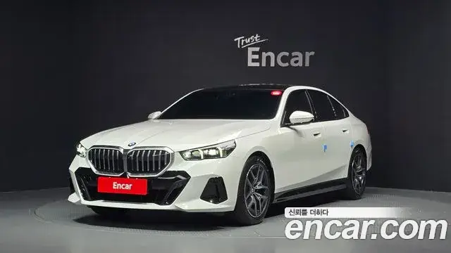 BMW 5 Series, 2025