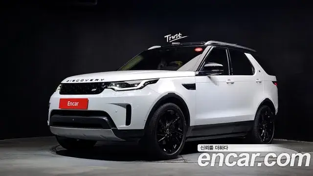 Land Rover Discovery 5, 2021