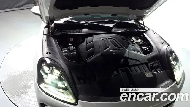 Porsche Cayenne, 2020