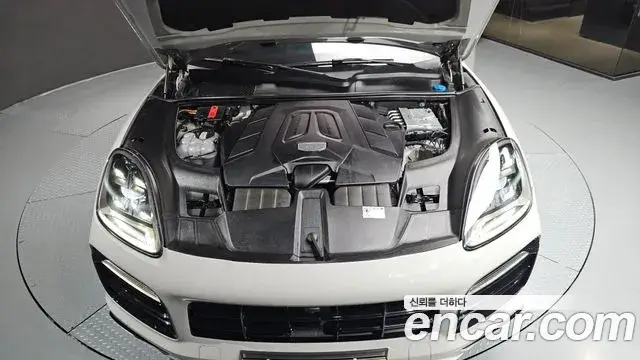 Porsche Cayenne, 2023