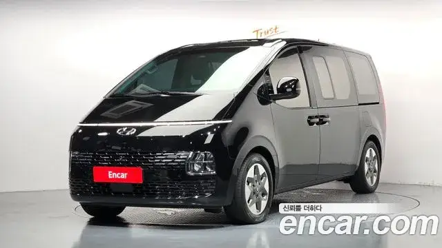 Hyundai Staria, 2023