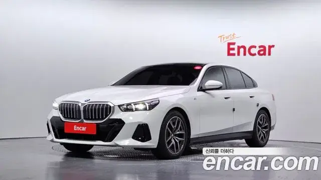 BMW 5 Series, 2024