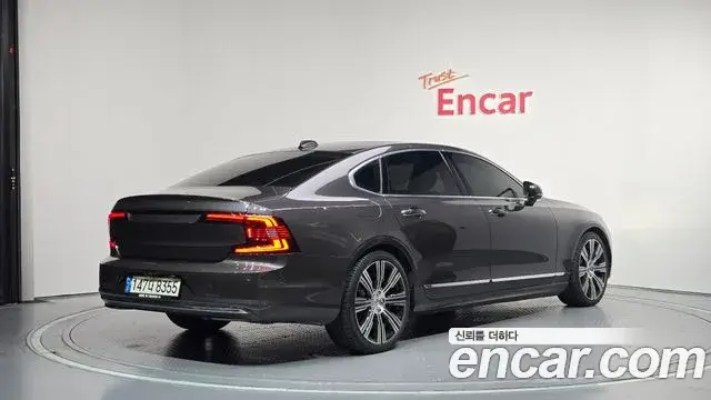 Volvo S90, 2022