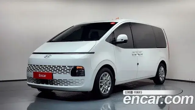 Hyundai Staria, 2024